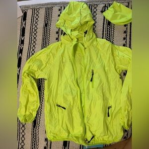 Spmor Lightweight Packable Waterproof Windbreaker w/travel pouch. Women size S.